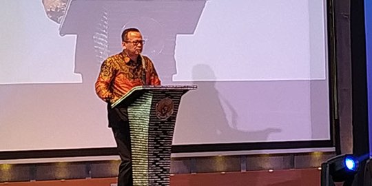 Edhy Prabowo Mewisuda 1.356 Lulusan Satuan Pendidikan Tinggi KKP Secara Daring