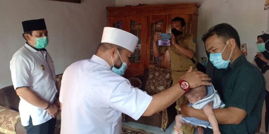 Wali Kota Helmi Hasan Rujuk Balita Penderita Kanker Usus ke RS di Palembang