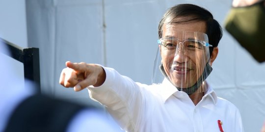 Jokowi Lebih Memilih Masyarakat Pakai Masker Dibanding PSBB