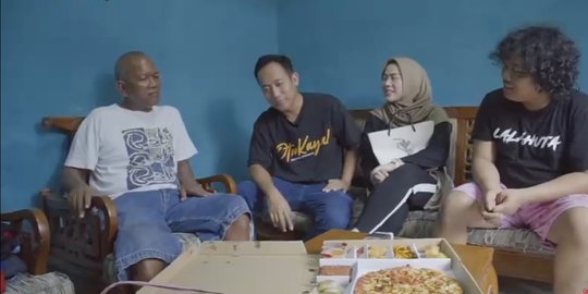 Sudah Terkenal Jadi Komika, Ini Potret Rumah Marshel Widianto Jauh dari Kesan Mewah