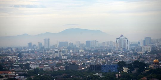 Fenomena di Tengah Pandemi, Masyarakat Simpan Ratusan Juta Hingga Borong Emas