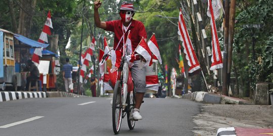 Semangat Pedagang Jagung Menyambut Kemerdekaan RI