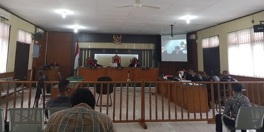 Ketua DPRD Riau Disebut Jemput Uang dari PT CGA ke Surabaya