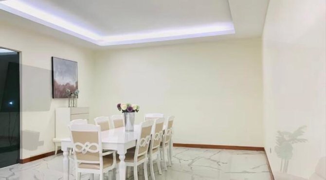 potret villa mewah ustaz solmed dan april jasmine