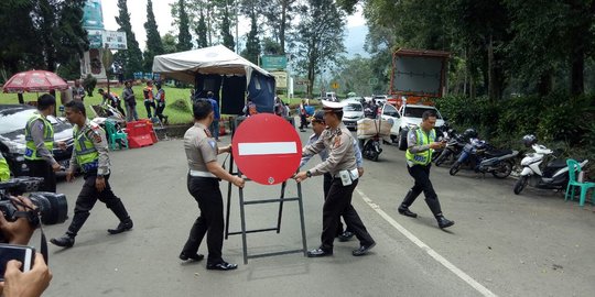 Polisi Dibacok Geng Motor saat Atur Lalu Lintas di Cianjur