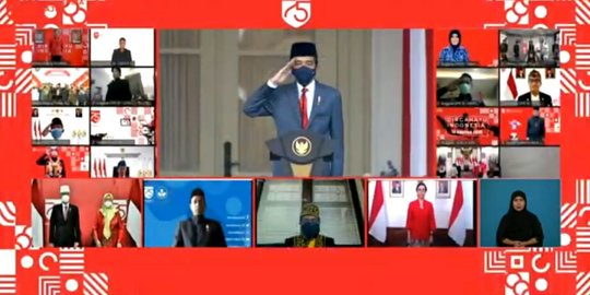 Jokowi Pimpin Upacara Penurunan Bendera Merah Putih