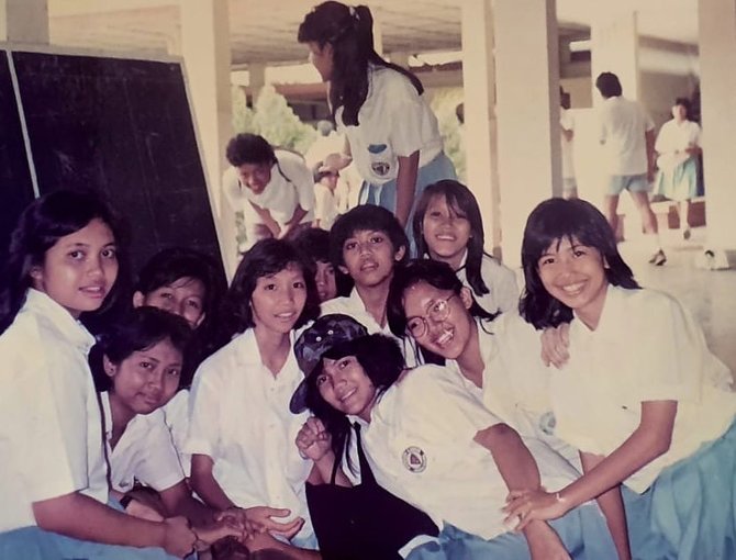 foto jadul presenter kondang feni rose