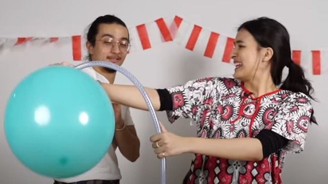 bryan domani dan mawar de jongh lomba 17 an