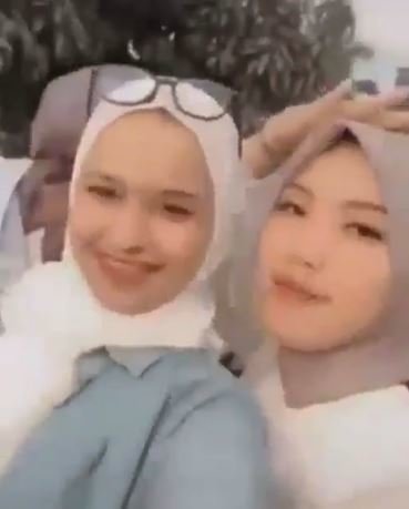 kain merah putih diinjak
