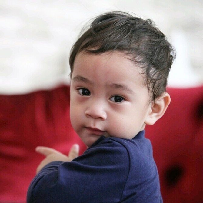 transformasi rafathar yang bak idol korea