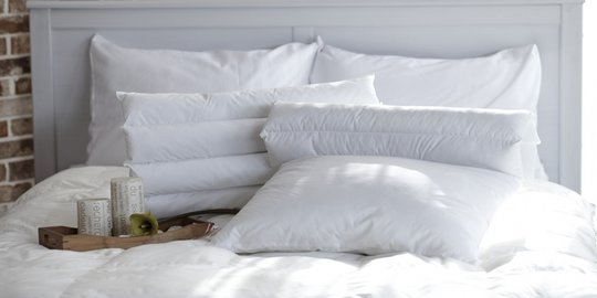 8 manfaat yang bisa diperoleh ketika tidur menggunakan guling