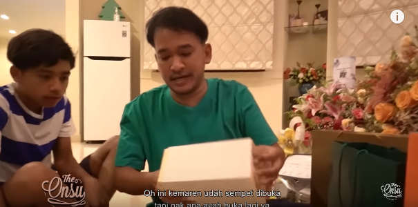 potret jam tangan ratusan juta ruben onsu dari sarwendah