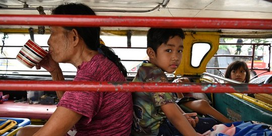 Nestapa Sopir Jeepney Filipina Terpukul Pandemi Corona