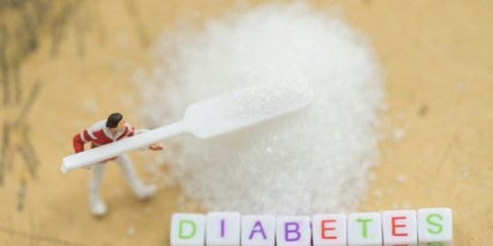 Pasien Diabetes Perlu Rutin Periksa karena Berisiko Tinggi Komplikasi