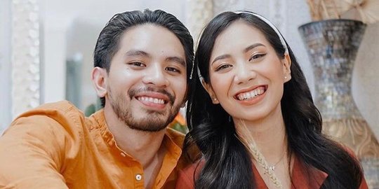 Umumkan Kehamilan Pertama, Ini 6 Momen Romantis Abel Cantika dan Suami