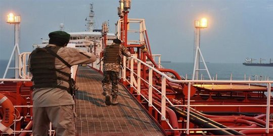 Iran Tangkap Kapal UEA dan Kru Setelah Dua Nelayannya Dibunuh Penjaga Pantai