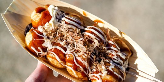 7 Cara Membuat Takoyaki Aneka Isian, Lembut dan Anti Gagal