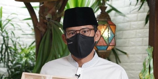 Sandiaga Yakin Ekonomi Indonesia Membaik jika Warga Disiplin Protokol Kesehatan