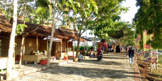 Oling River Food, Tempat Makan Enak Ikan Sidat dengan Suasana Alam Banyuwangi