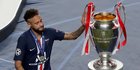 Ekspresi Neymar dan Mbappe Gagal Angkat Trofi Liga Champions