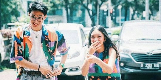Dikabarkan Dekat Ini 5 Potret Kebersamaan Naura Ayu Dan Devano Danendra Merdeka Com