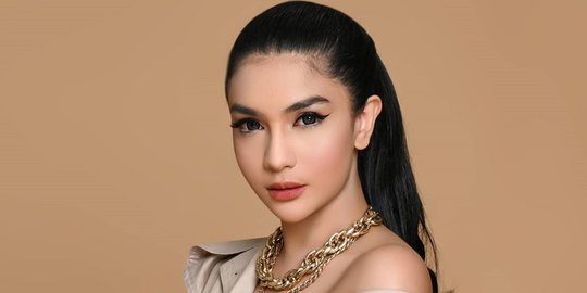 6 Potret Siva Aprilia, DJ Cantik yang Pernah Jadi Bintang Tamu di Temu Lawak