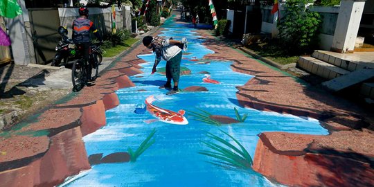 Menakjubkan, Seniman Sulap Jalanan Komplek di Cilandak Jadi Kolam Ikan