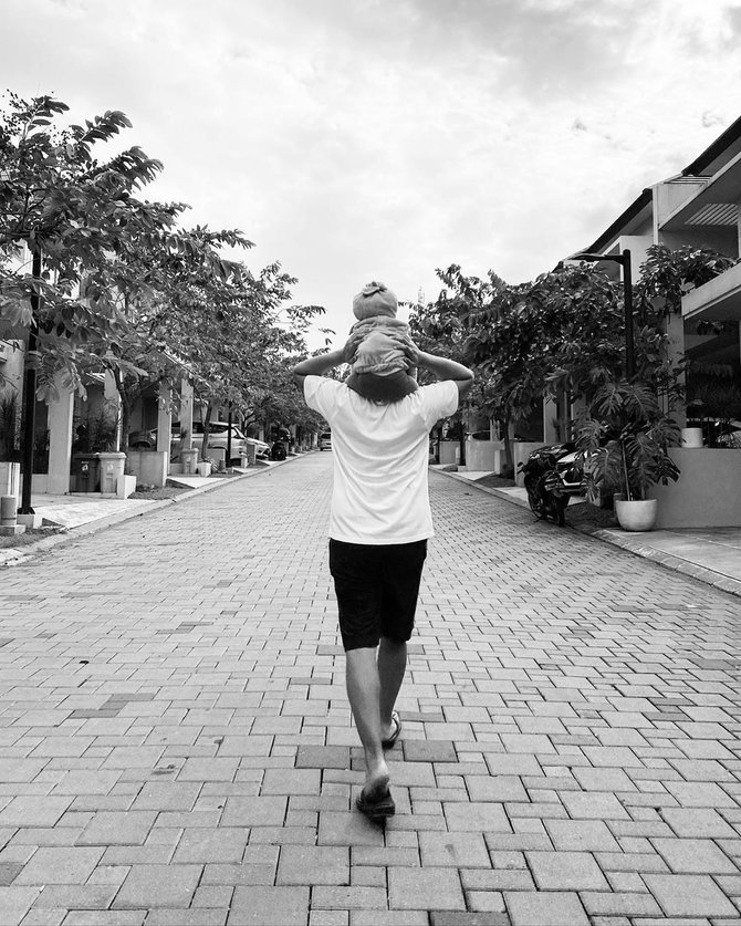 caca tengker punya rumah baru