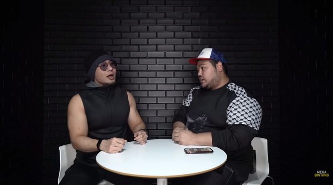 alasan kocak deddy corbuzier pakai make up