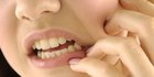 8 Penyebab Kerusakan Gigi, Hindari Kebiasaan Ini