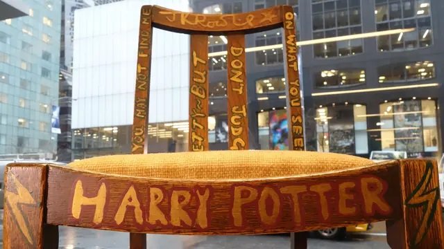kursi jk rowling saat menulis harry potter
