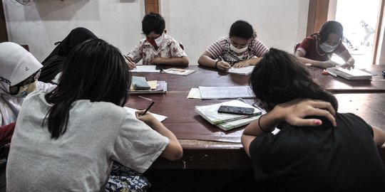 Komisi X DPR Jelaskan Prosedur Pemberian Internet Gratis untuk Siswa