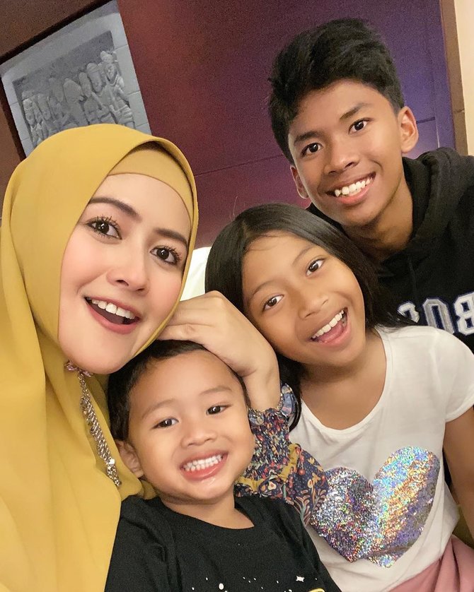 meggywulandarireal