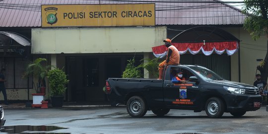 Begini Suasana Polsek Ciracas Pascapenyerangan