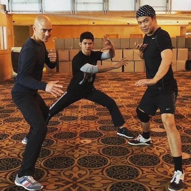 mark dacascos bersama iko uwais