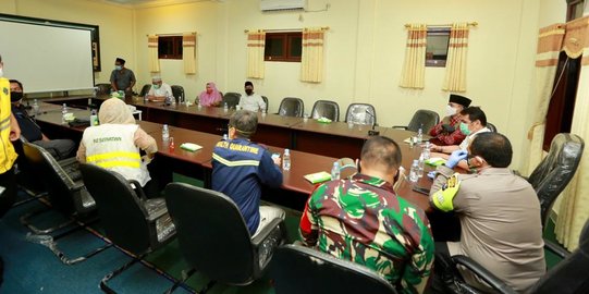 Tangani Covid-19, Kemenkes & Satgas Lakukan Karantina di Salah Satu Ponpes Banyuwangi