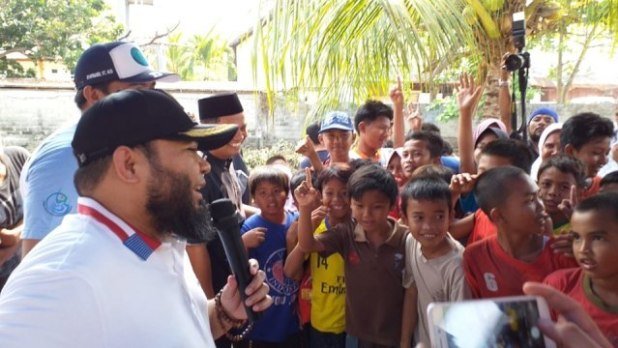 pemkot bengkulu atasi sampah di drainase dengan program tebar 1 juta ikan lele
