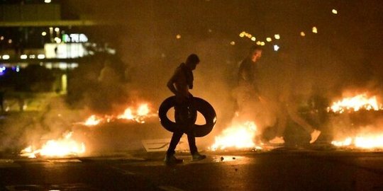 Pembakaran Alquran Oleh Aktivis Sayap Kanan Swedia Picu Demo Berujung Rusuh