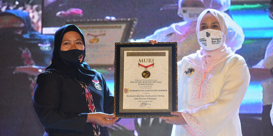 Persiapkan Generasi Religius, Pemkab Jember Luncurkan Buku Selawat dan Doa Anak
