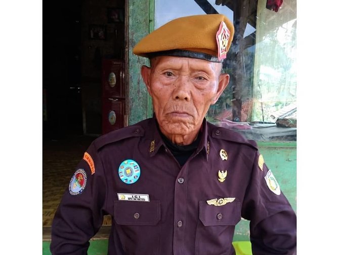 pak ici pejuang nkri tinggal di rumah reot