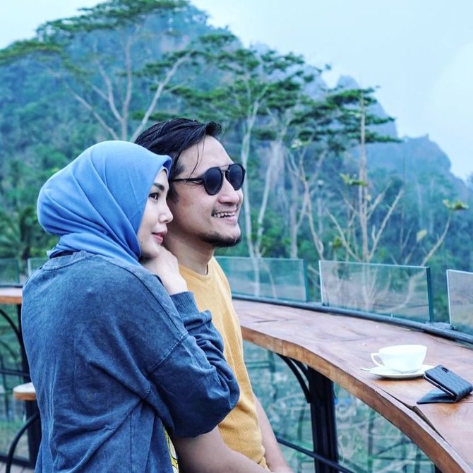 fenita arie ultah ke 34