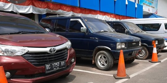 Ditlantas Polda Sumsel Temukan 5 BPKB Mobil Palsu Saat Urus Balik Nama