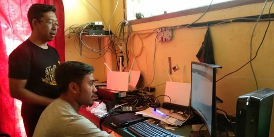 Memajukan Kampung Lewat Jaringan Internet