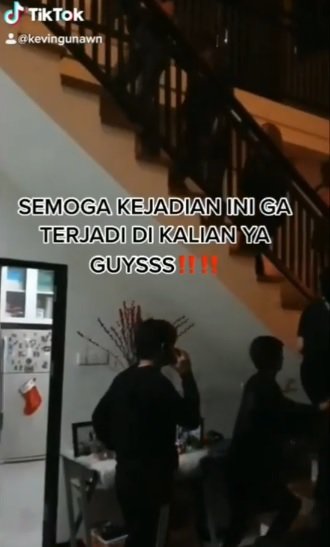 ledakan balon ulang tahun