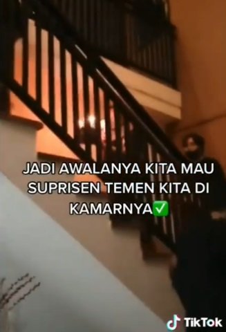 ledakan balon ulang tahun