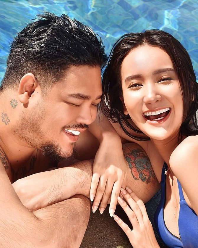 bella aprilia wanita yang diduga calon istri ivan gunawan
