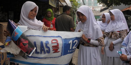 Survei: Sekolah Kini Dikelilingi Iklan Rokok, Anak-Anak Berisiko Jadi Perokok Aktif