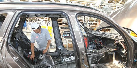 industri pengaruhi sumbangan pajak