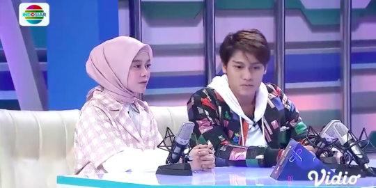 Bikin Baper, Ini Momen 5 Pasangan Terviral 2020 saat Jadi Bintang Tamu One Man Show