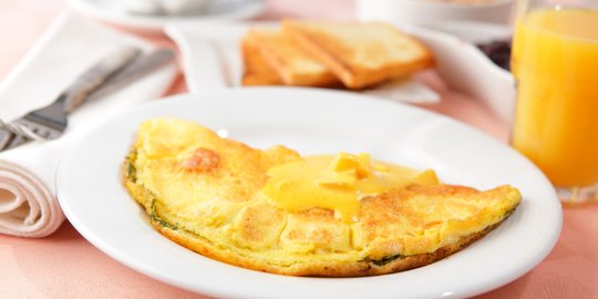 7 Cara Membuat Omelet Telur Berbagai Isi Praktis Dan Cocok Untuk Sarapan Merdeka Com